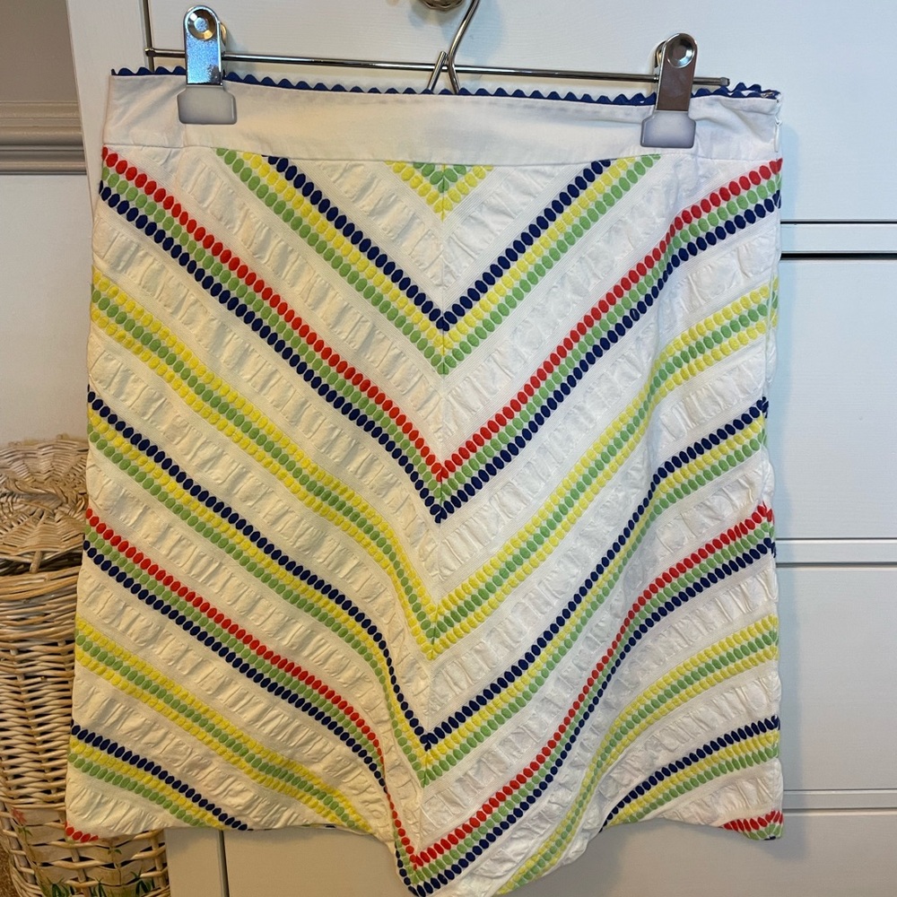 FEI Anthropologie White Rick Rack embroidered skirt